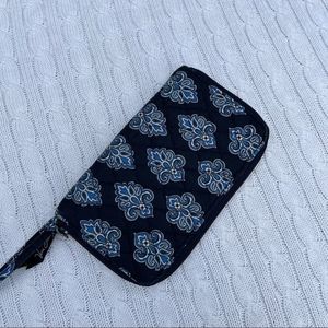 Vera Bradley VGC Blue Calypso Zip Top Wallet Paisley Scroll Blue White